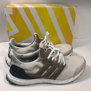 Adidas UltraBoost Lux Sneakersnstuff Social Status